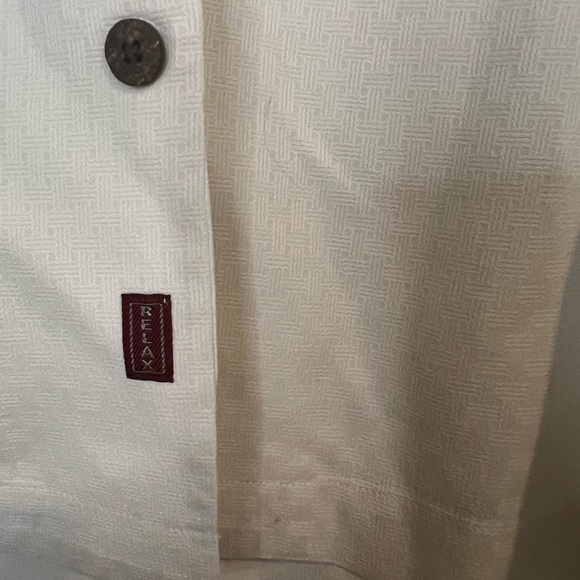 Tommy Bahamas 100% Silk Classic Cream Button-Up Shirt - Picture 2 of 4